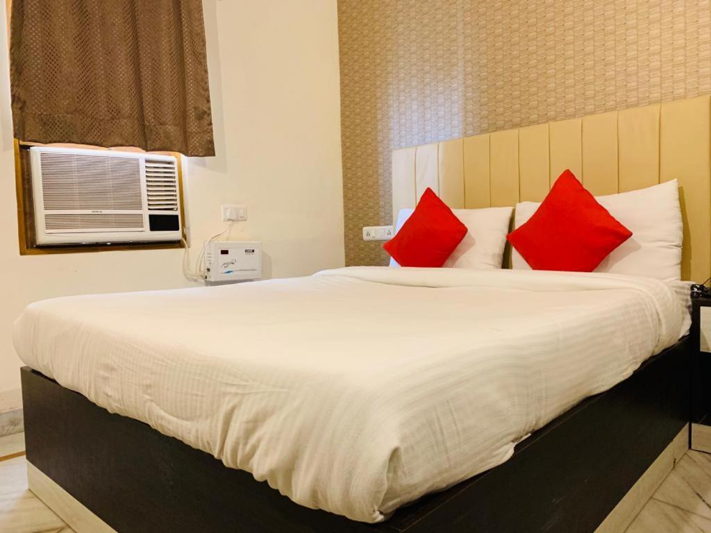 Hotel Kewal Palace Benares Buitenkant foto